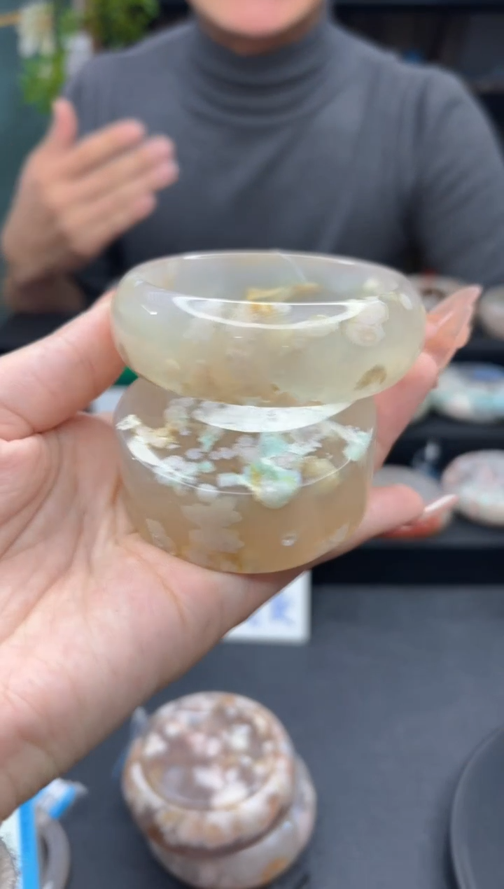 【闪购商品】石英质玉手镯未镶嵌150（59圈赠送镯心）