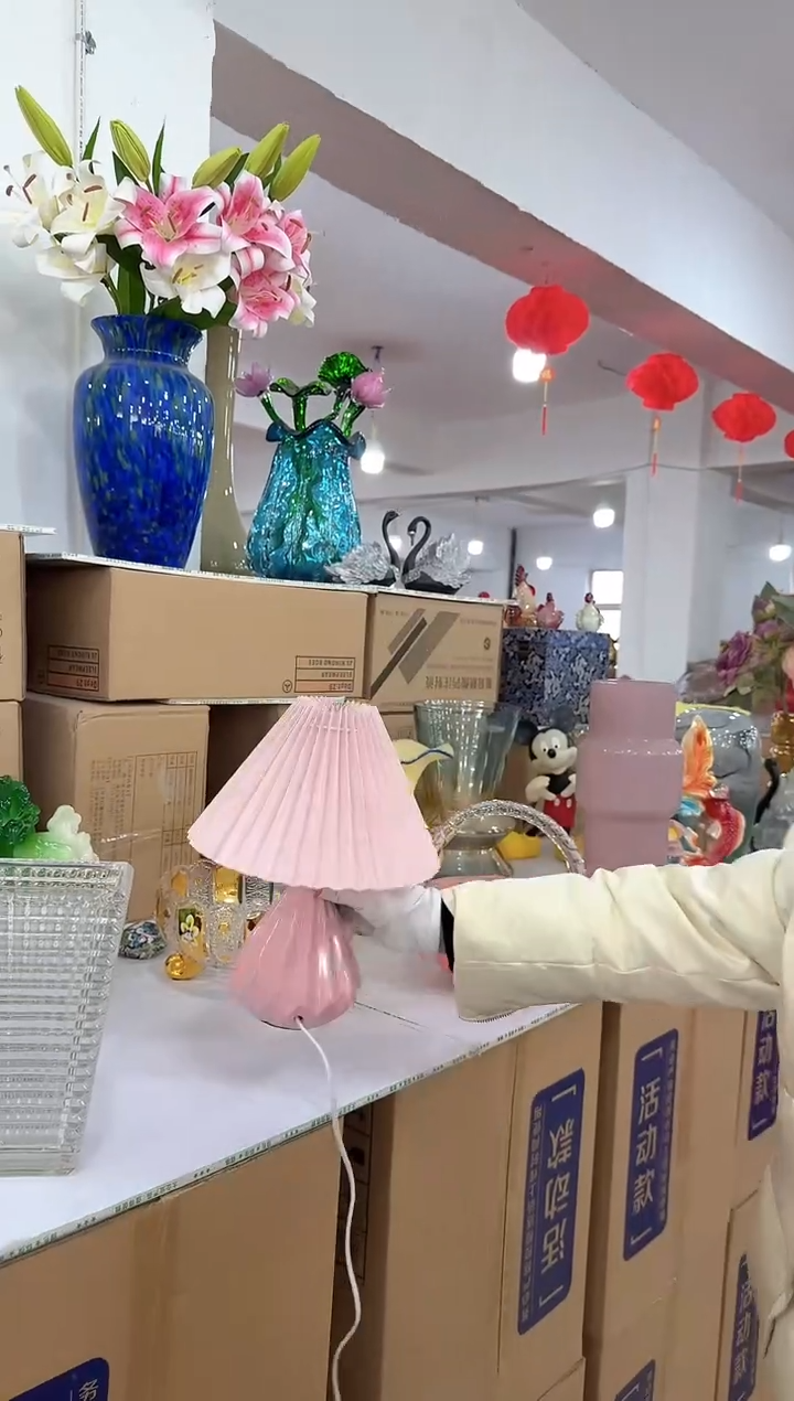 【闪购商品】琉璃迪喜花器-v-早28