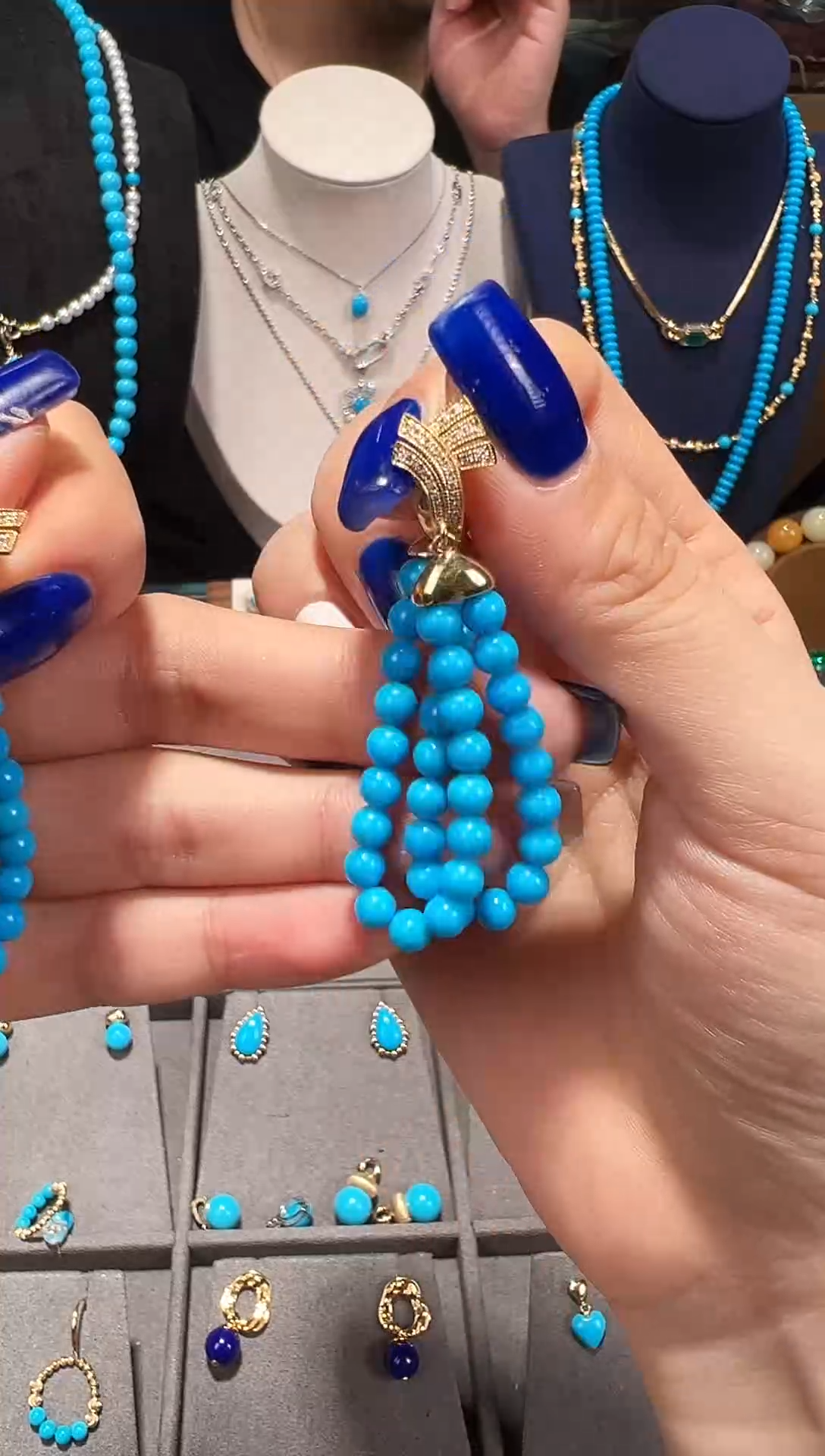 18K金镶嵌绿松石耳饰暴力蓝美松耳环