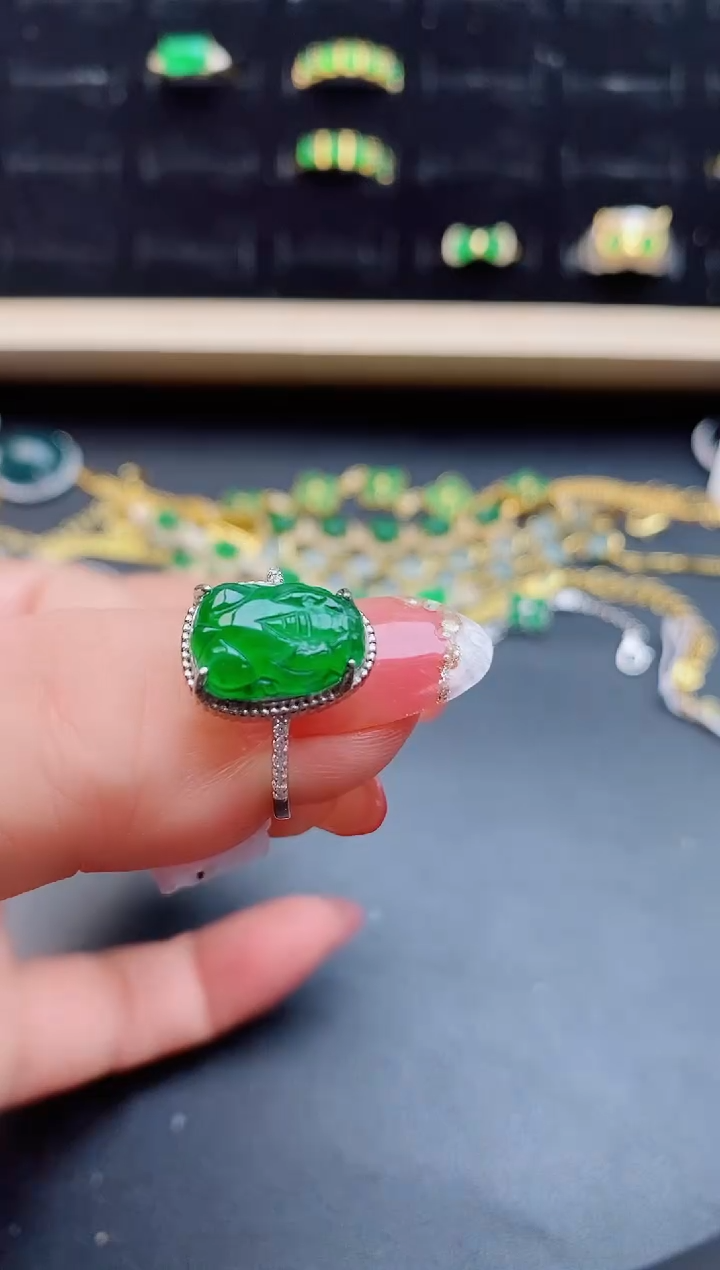【闪购商品】翡翠戒指银S925镶嵌212121