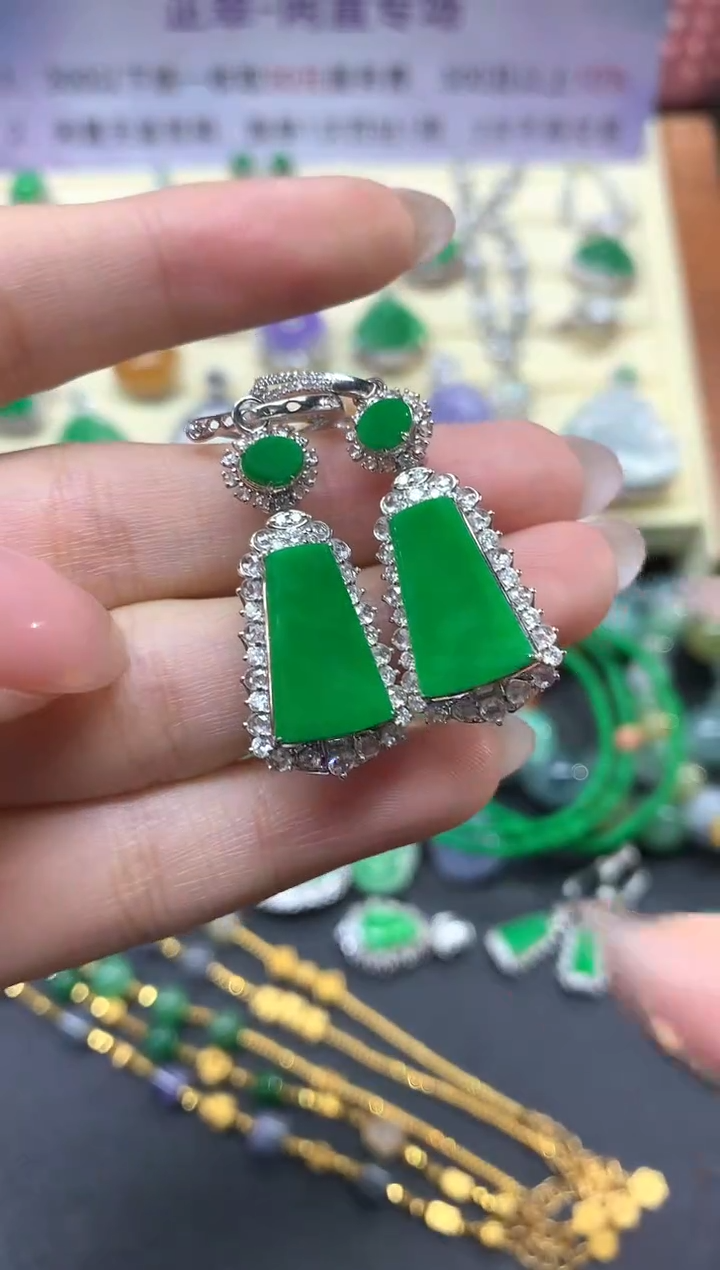 【闪购商品】翡翠耳饰18K金镶嵌耳饰|35000+3500