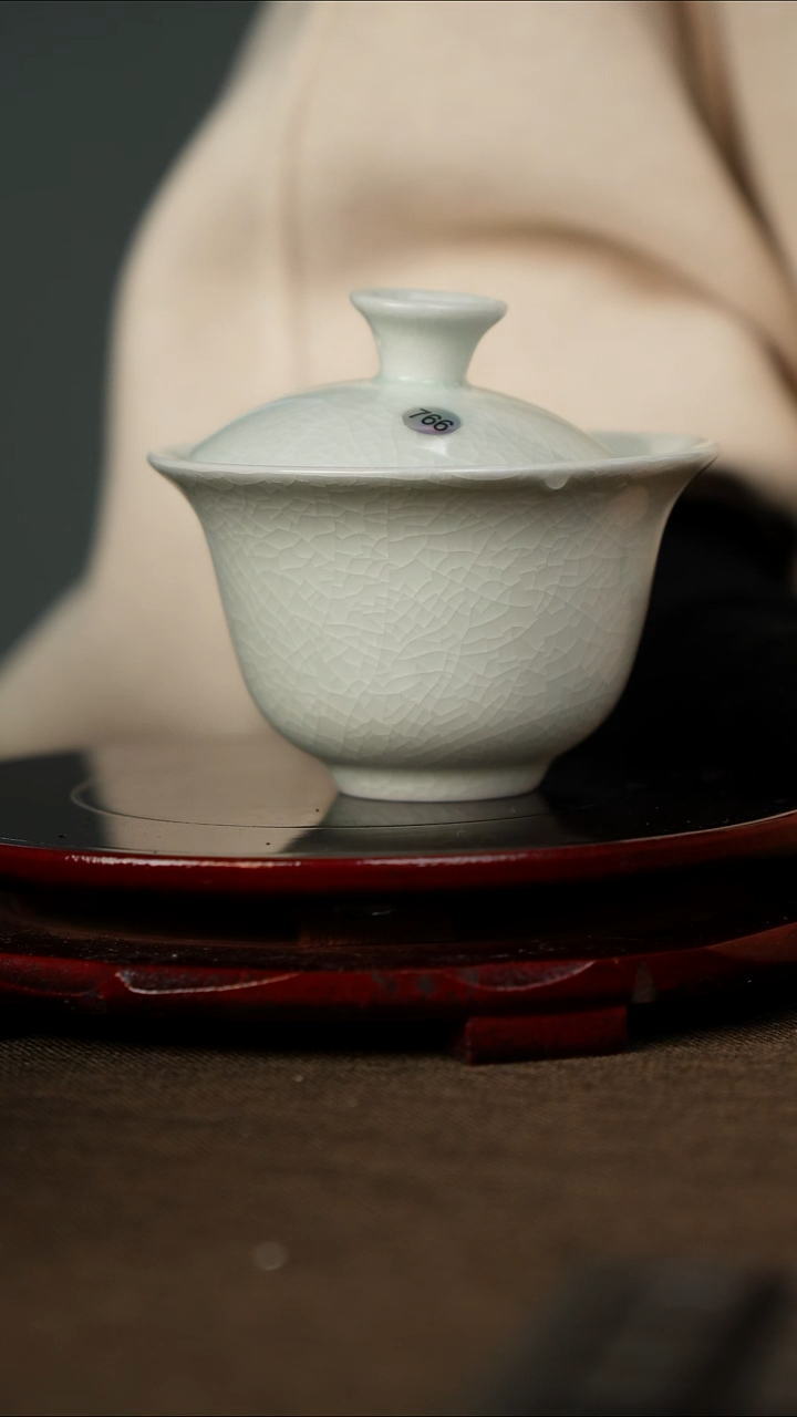 玉青 二才盖碗 带底款