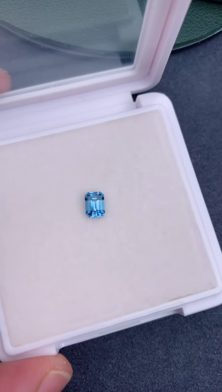 【闪购商品】海蓝宝石裸石未镶嵌60分海蓝宝