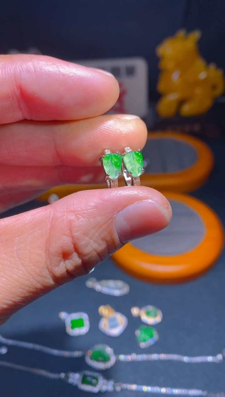 【闪购商品】翡翠耳饰未镶嵌翡翠