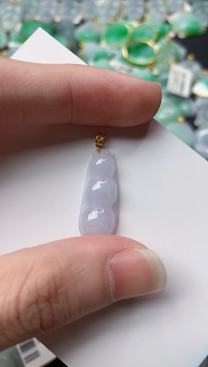 【闪购商品】翡翠颈饰18K金镶嵌76...........