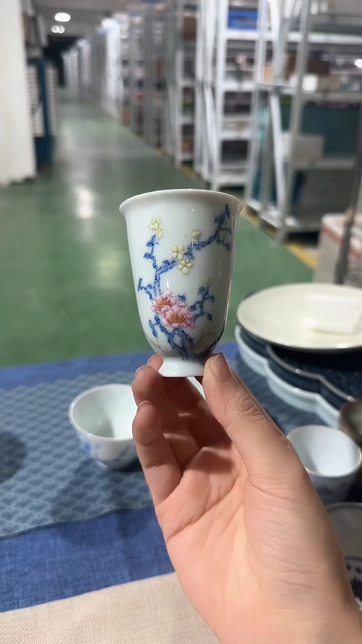 【闪购商品】闪购闪购手绘玉兰百合杯