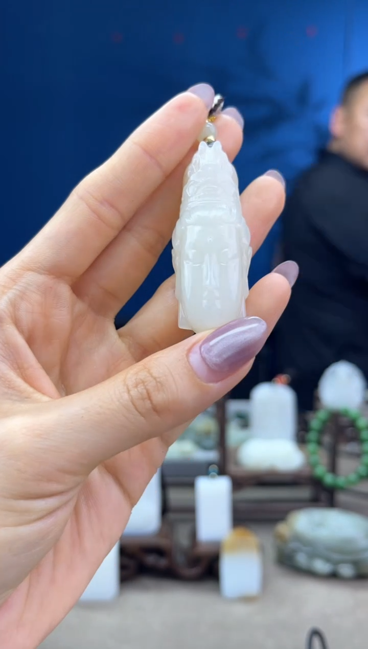 和田玉未镶嵌颈饰1