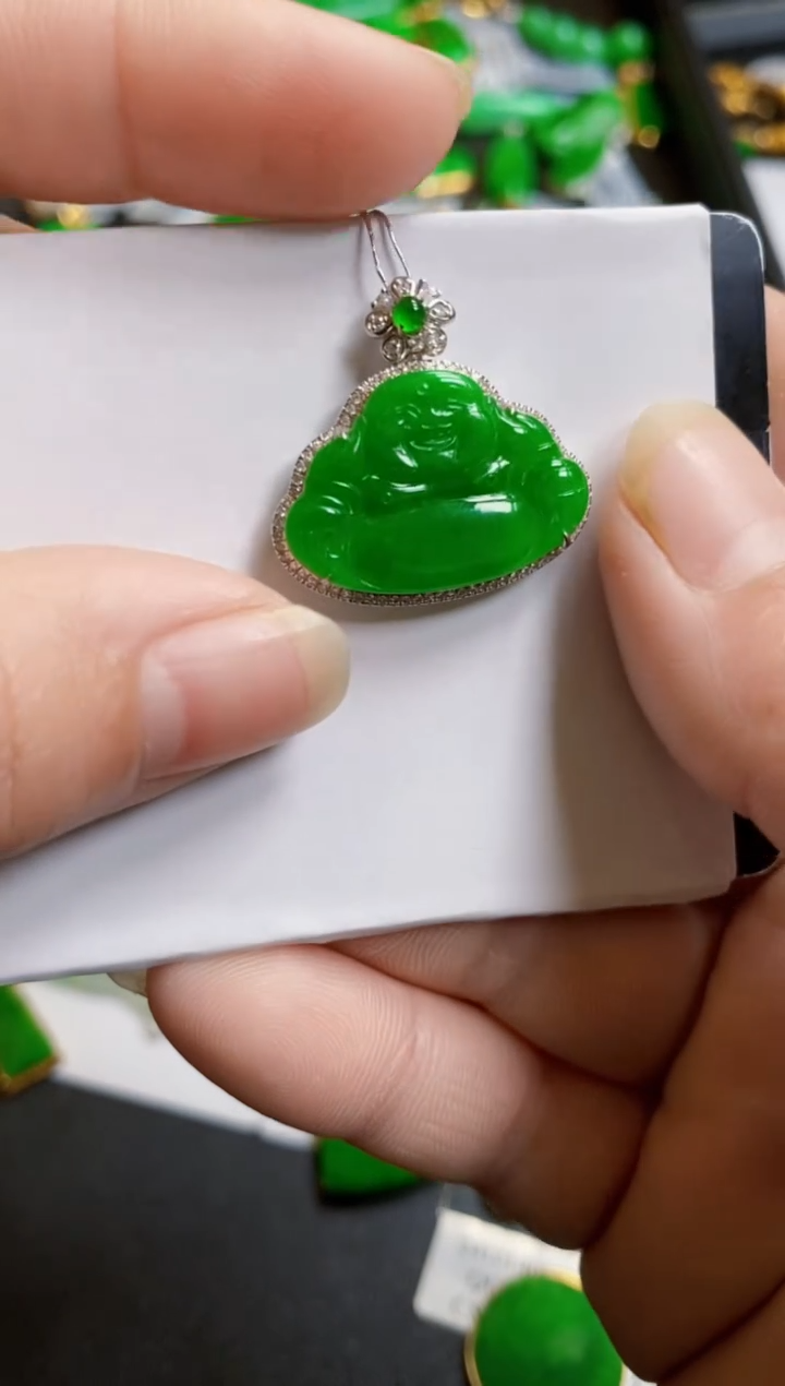 【闪购商品】翡翠颈饰18K金镶嵌佛公