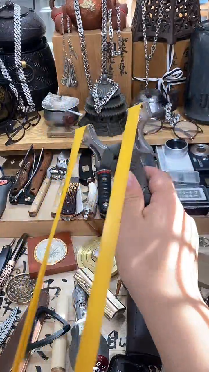 瓷片闪购商品  如图所示