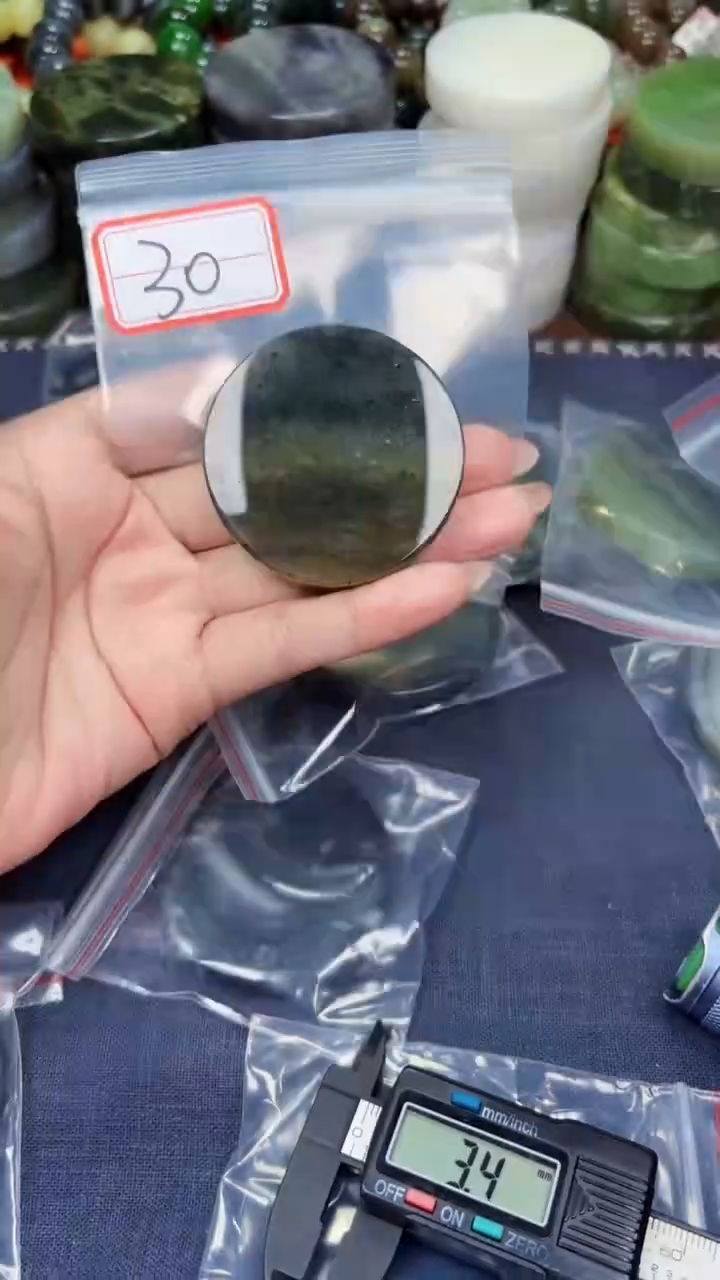 颈饰未镶嵌和田玉和田玉