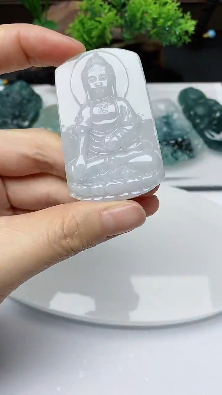 【闪购商品】翡翠颈饰未镶嵌