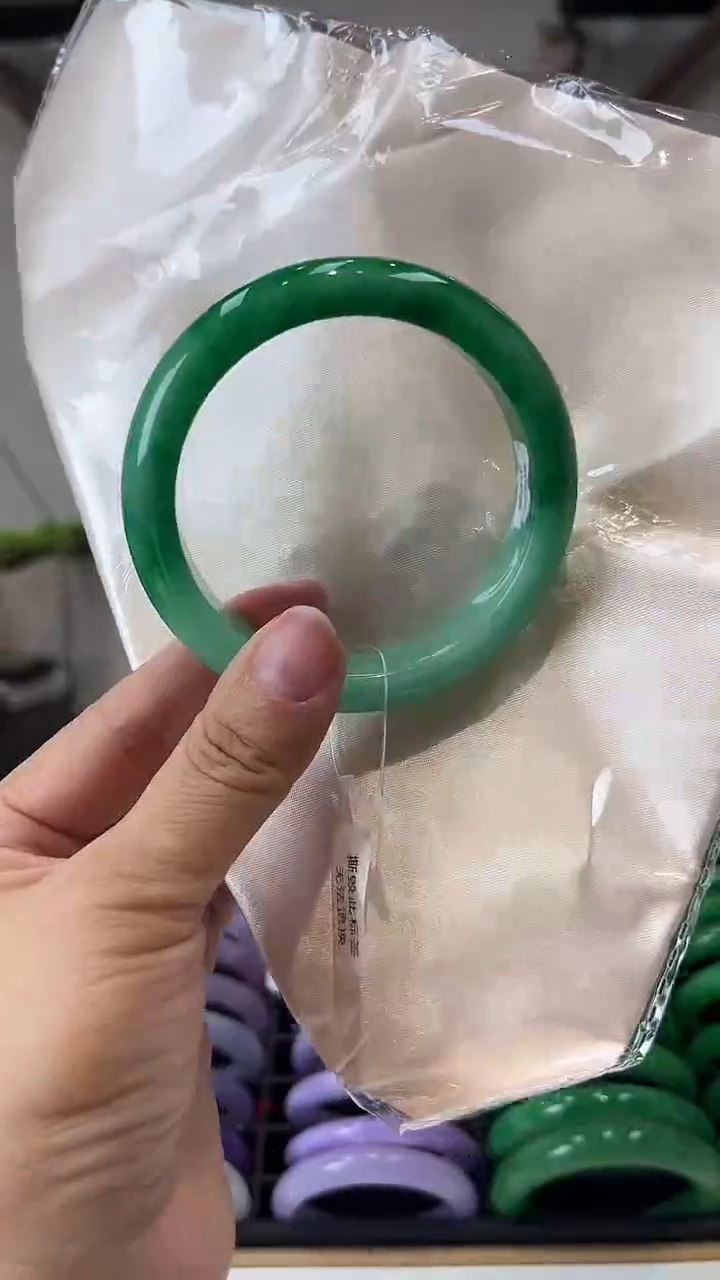 【闪购商品】砖雕闪18 圈口60 独货手镯