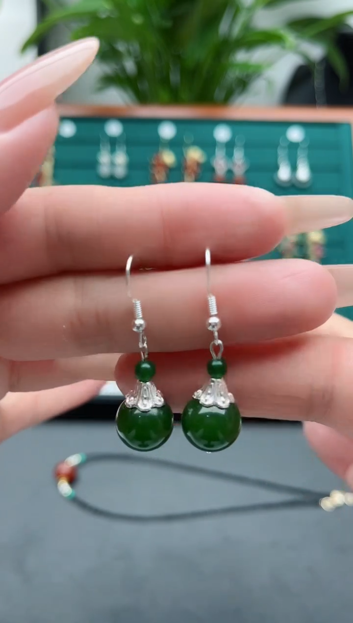 【闪购商品】玛瑙/玉髓耳饰银S925镶嵌8802绿色