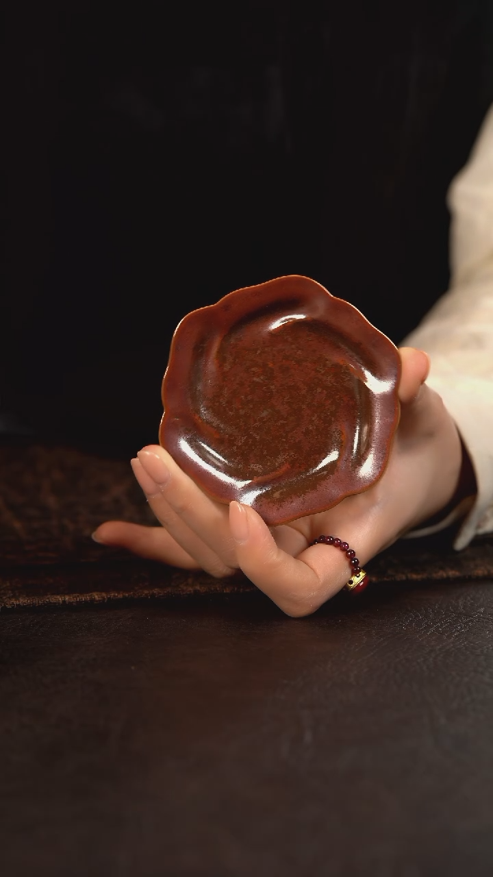 【闪购商品】杯聚澜堂红金花釉花朵杯垫