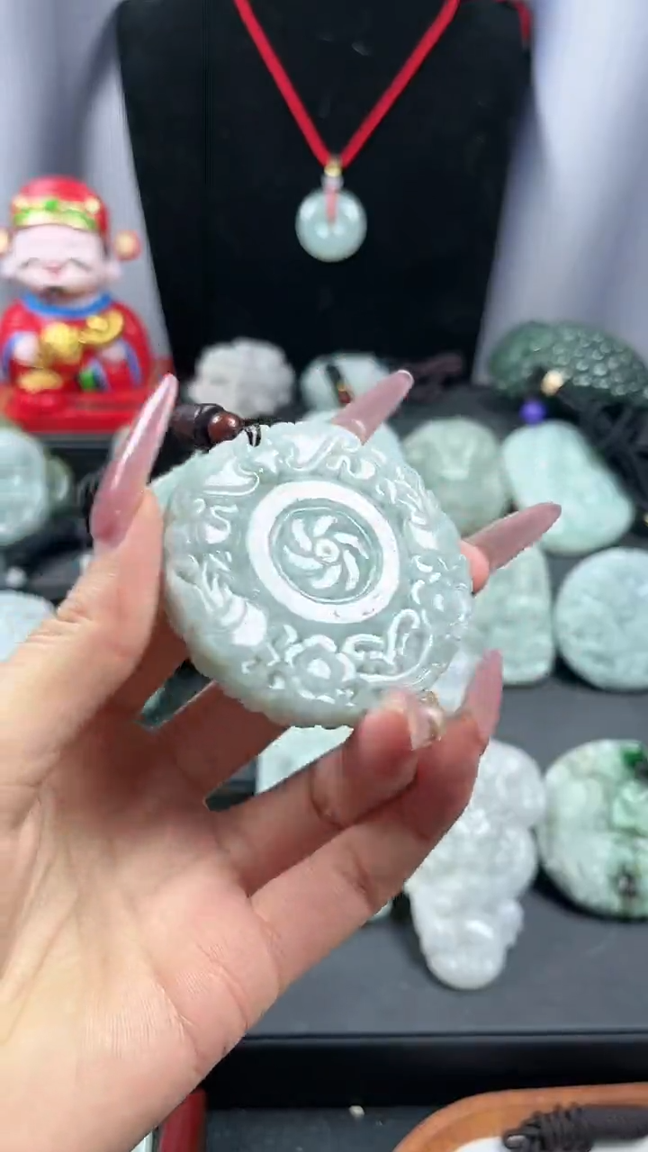 【闪购商品】翡翠颈饰未镶嵌风生水起