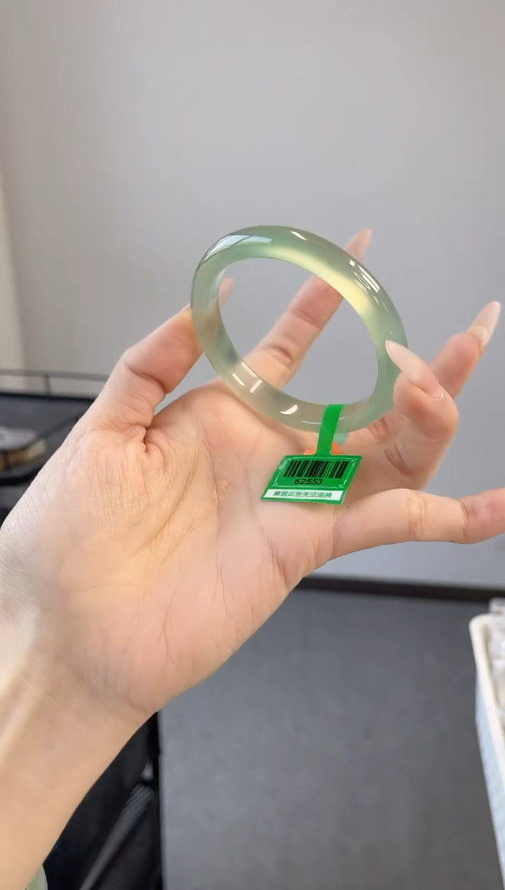 【闪购商品】玛瑙/玉髓手镯未镶嵌53-54圈