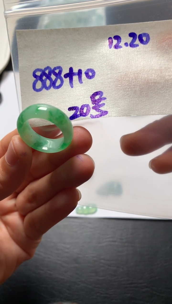 未镶嵌定制翡翠天然缅甸翡翠