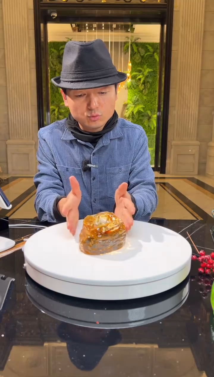 【闪购商品】摆件茶金色仿石肌理纹烟灰缸