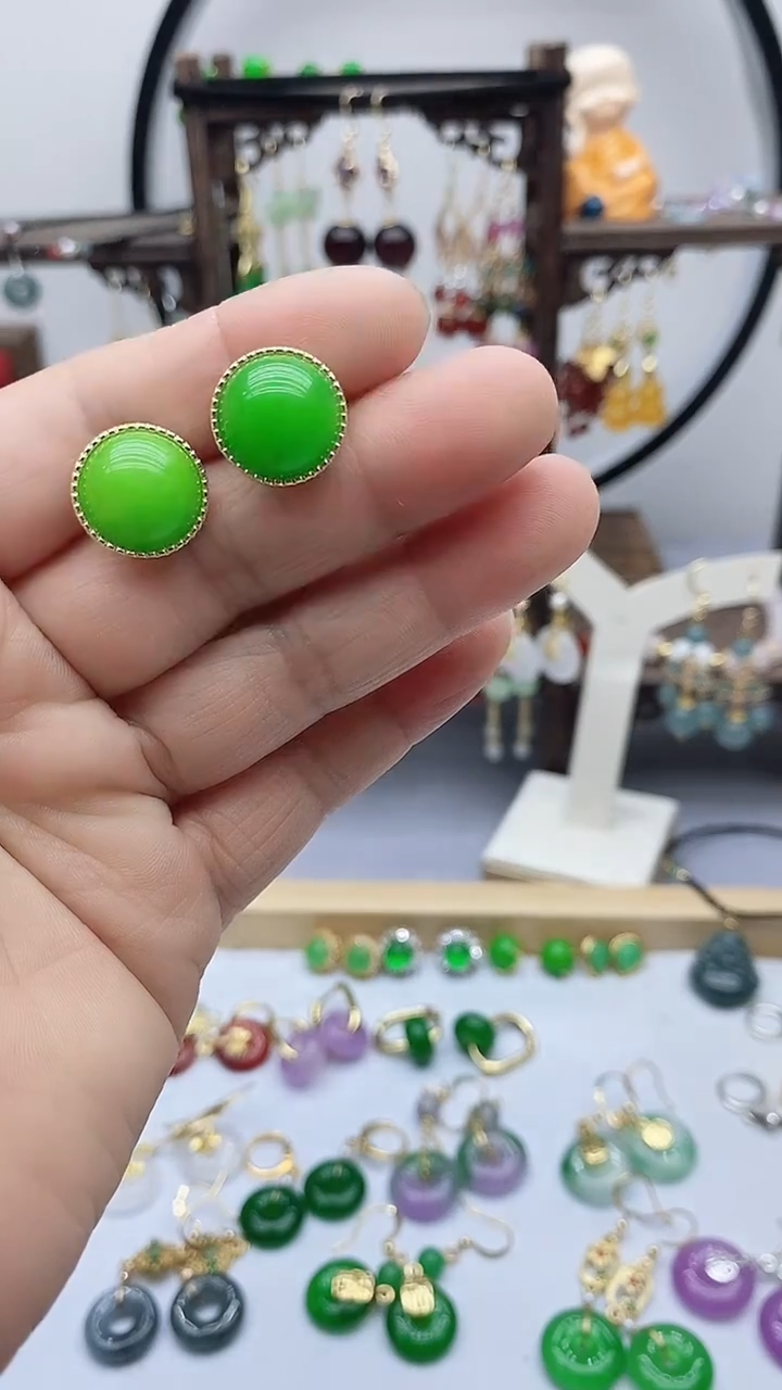 石英质玉（非洲翠）14K金镶嵌耳饰47