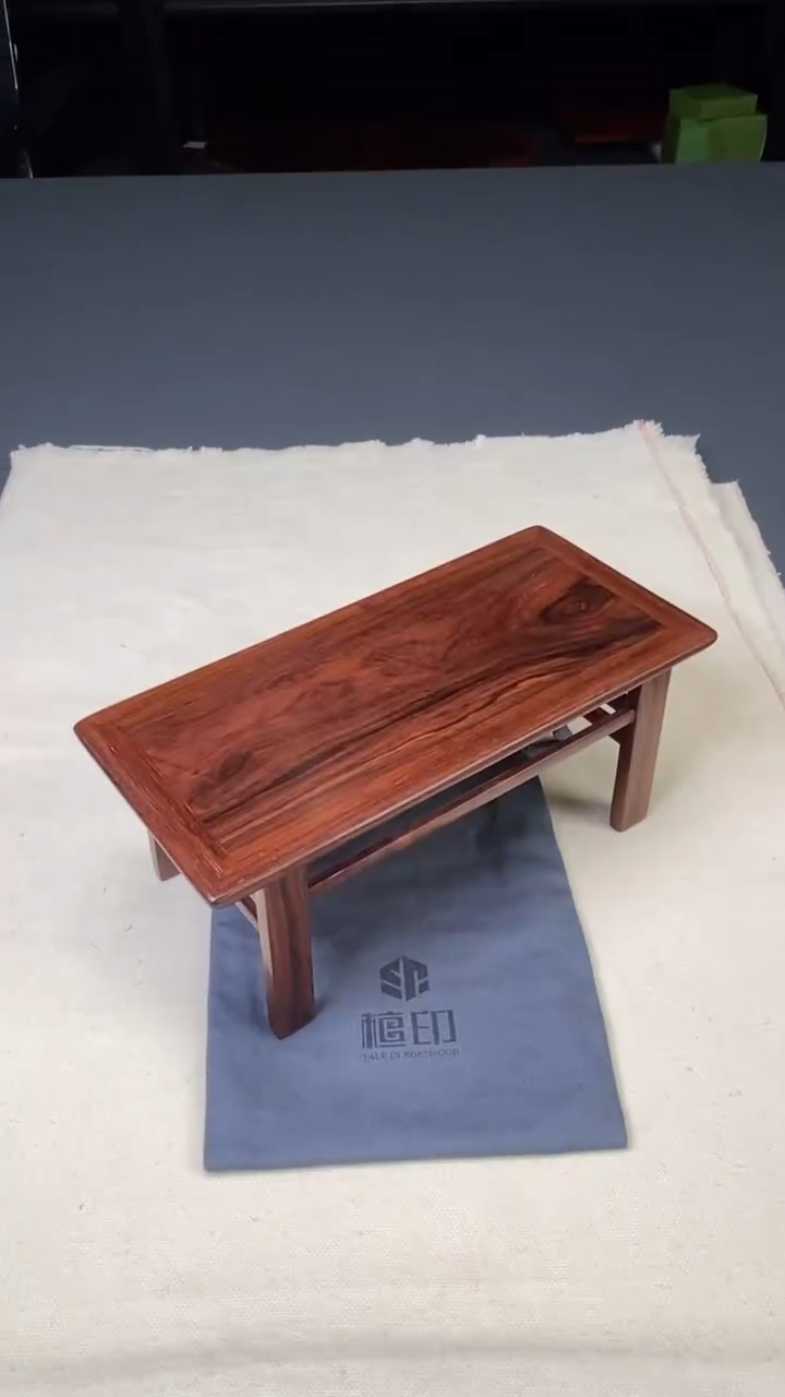 黄花梨/降香黄檀把件黄花梨 底座