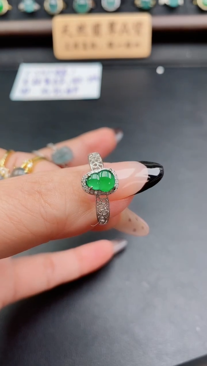 银S925镶嵌戒指翡翠1