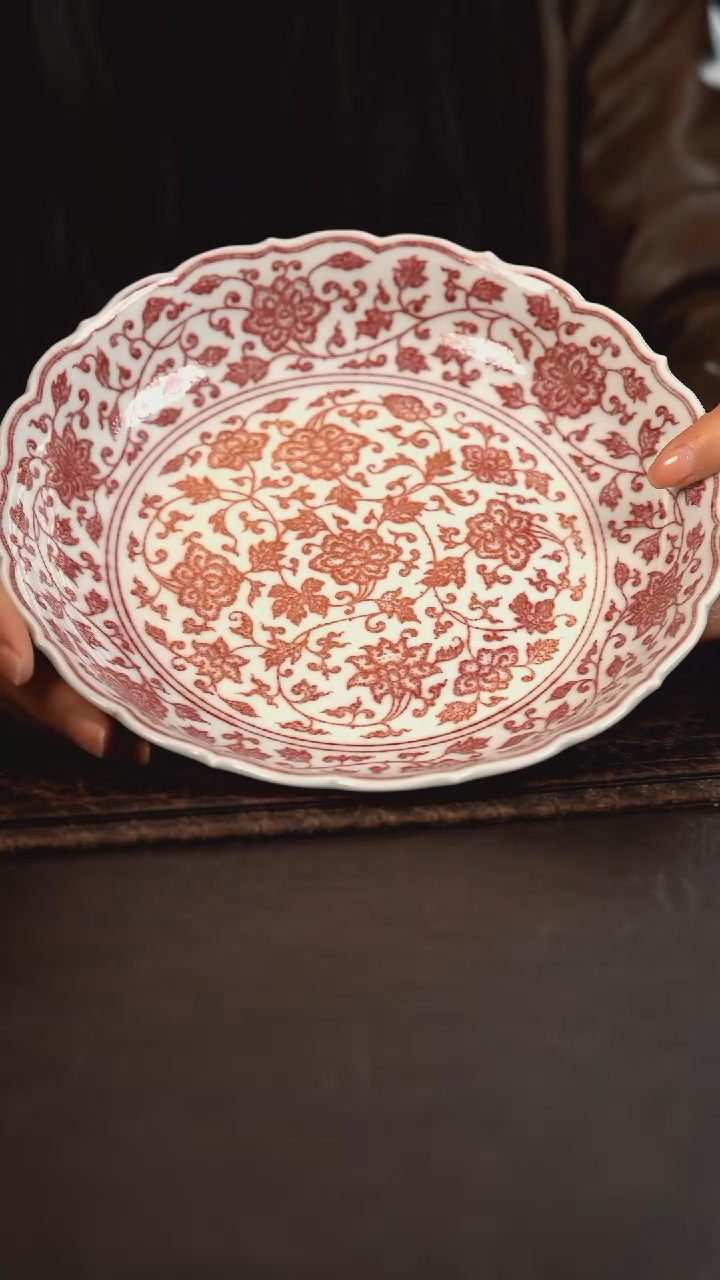 【闪购商品】杯贵红窑釉里红缠枝莲葵口大壶承