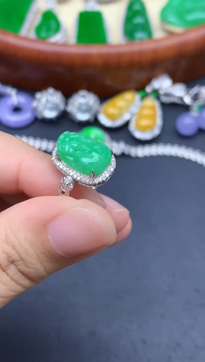 18K金镶嵌戒指翡翠462-中国好珍宝