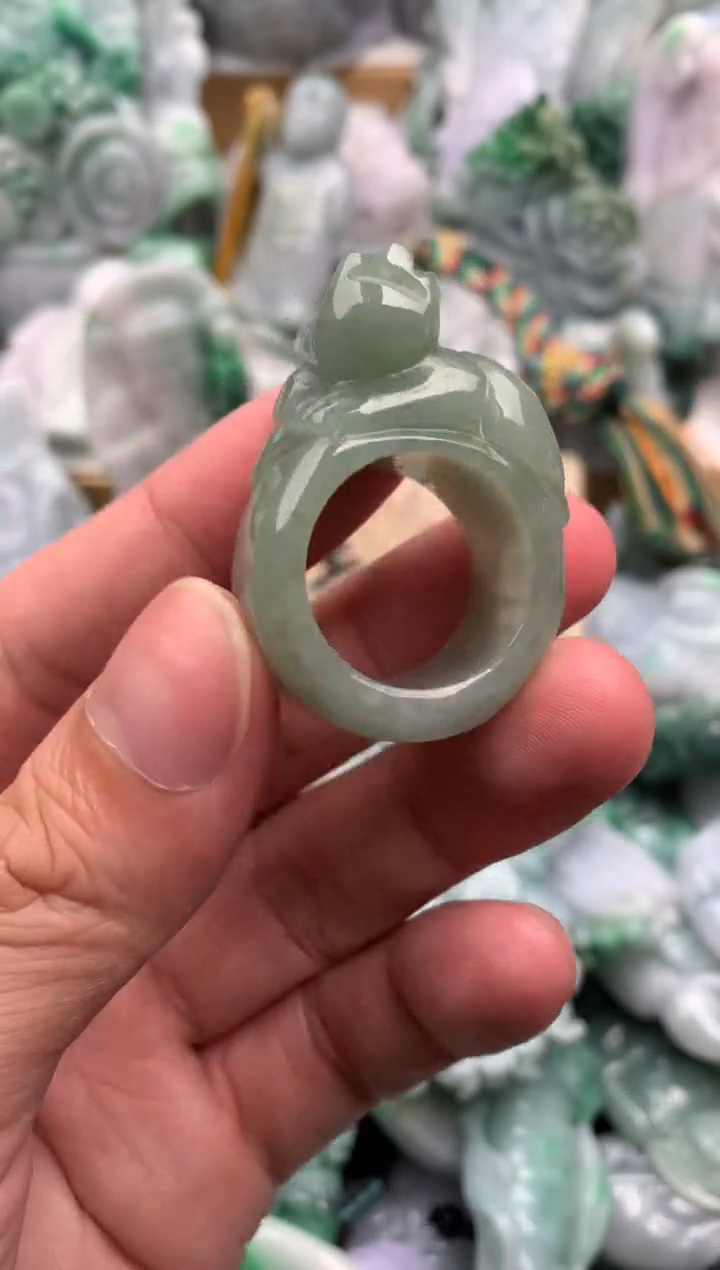 吊坠(不含链)未镶嵌翡翠1
