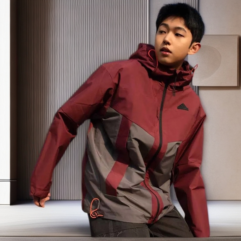 adidas阿迪达斯男装2025秋季新款户外运动休闲外套梭织夹克JE8577