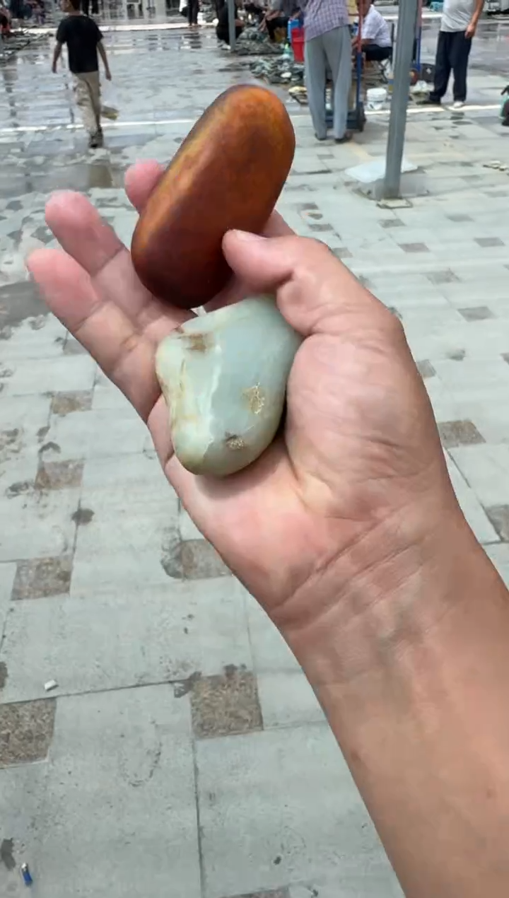 和田玉（糖玉）未镶嵌挂件和田玉
