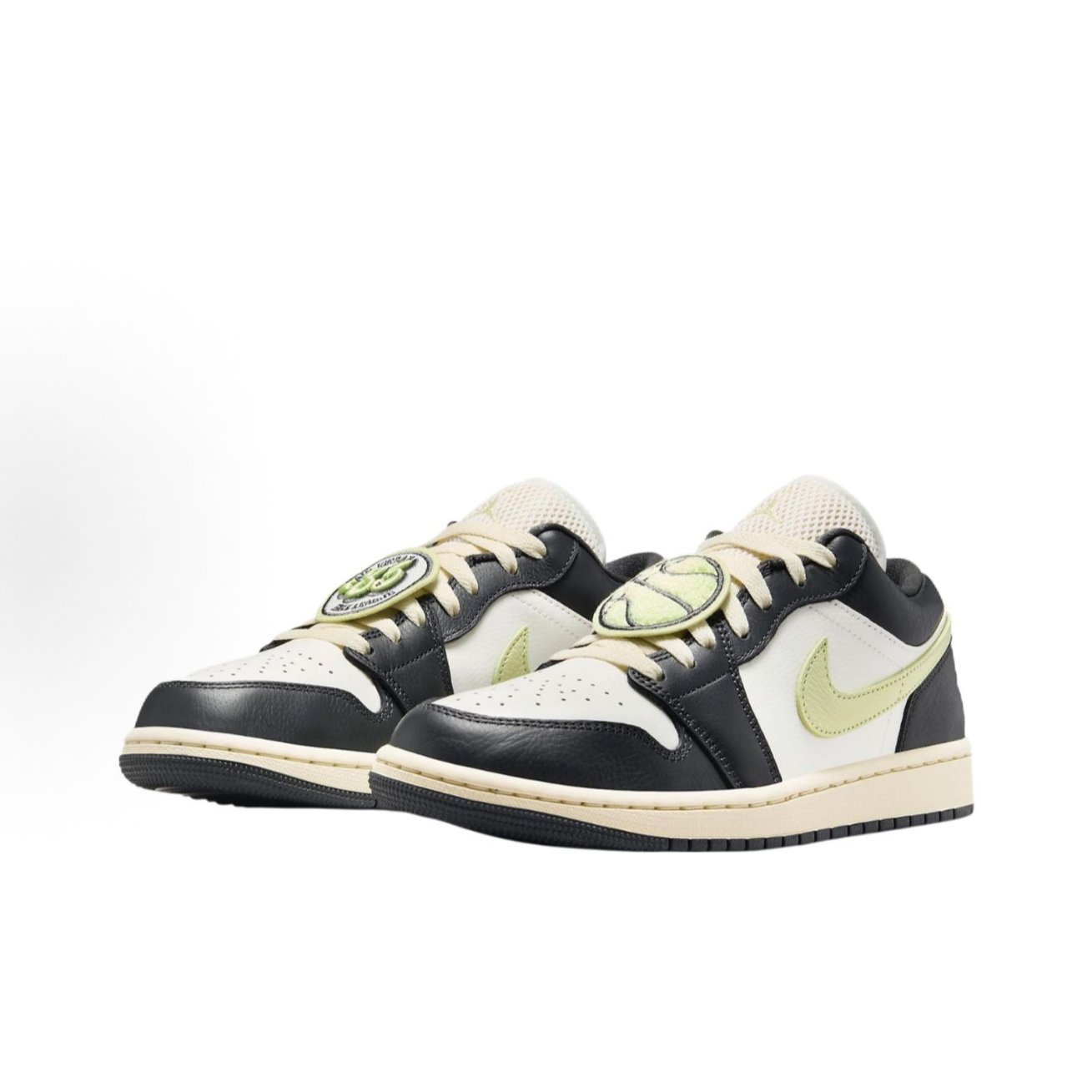 NIKE耐克女子AIR JORDAN 1黑白黄低帮板鞋HQ3009-003