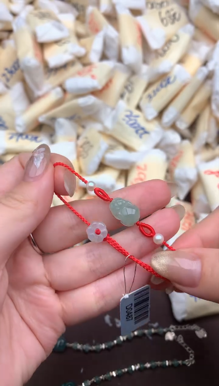 【闪购商品】翡翠挂件未镶嵌    一