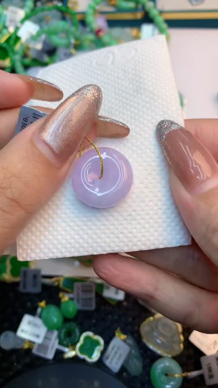 颈饰未镶嵌翡翠1