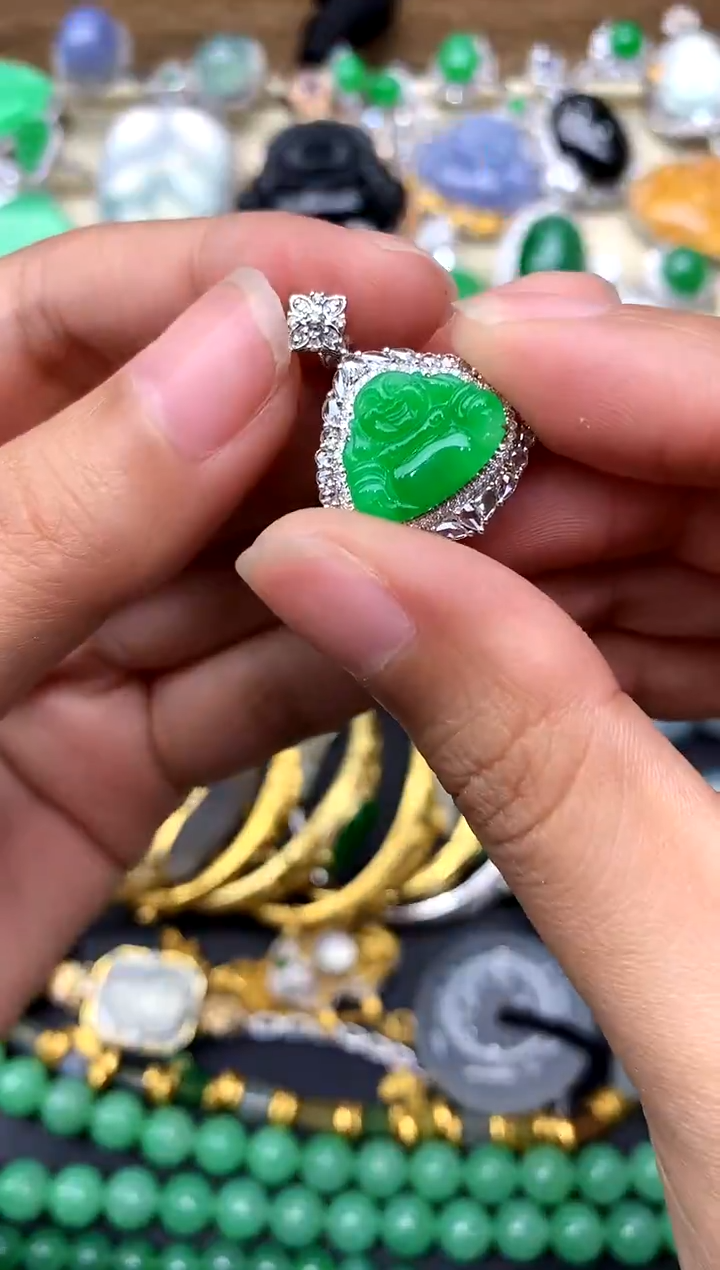 【闪购商品】翡翠颈饰18K金镶嵌210-中国好珍宝