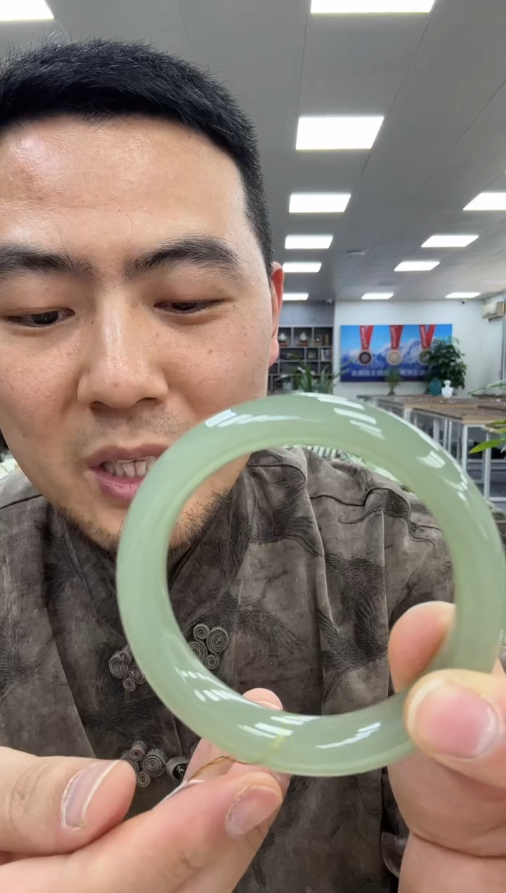 【闪购商品】和田玉手镯未镶嵌57  017