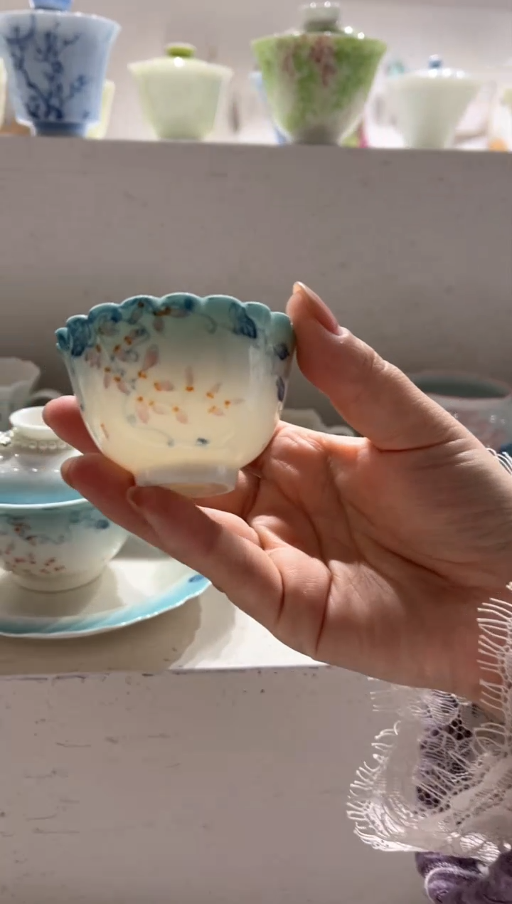 【闪购商品】明知山志-有田烧-幽蓝藤雾-菊瓣花口杯