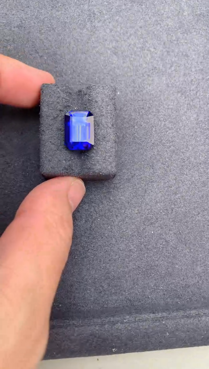 裸石未镶嵌坦桑石7ct坦桑石