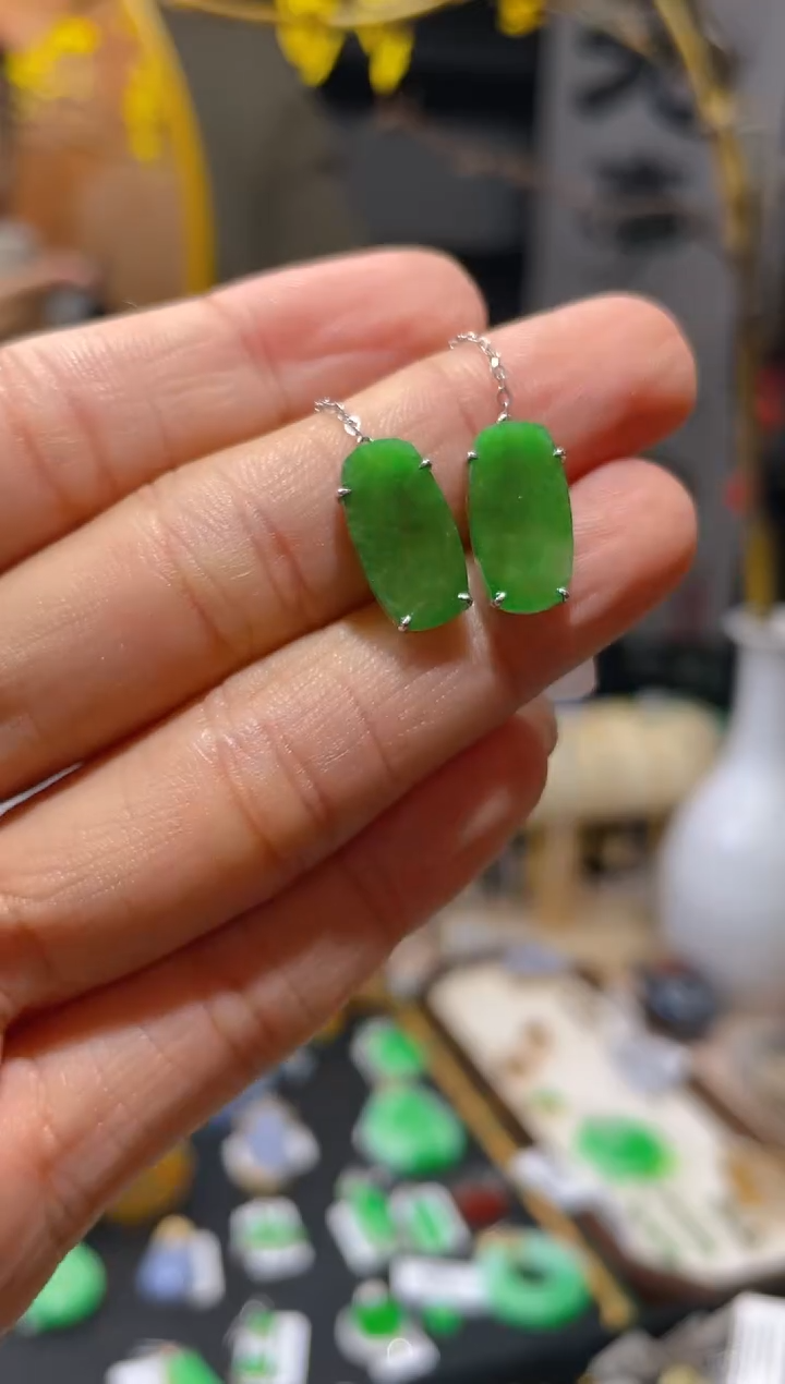 【闪购商品】翡翠颈饰18K金镶嵌假一赔三