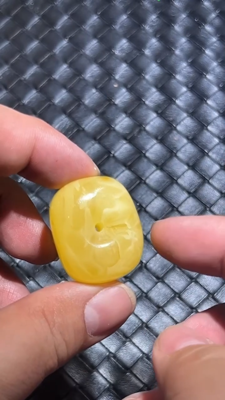 裸石蜜蜡未镶嵌1814-3390 蜜蜡扣子 26*20*11mm