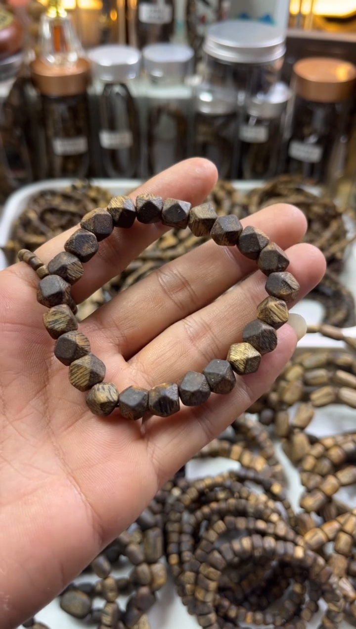 【闪购商品】沉香手串99沉新款绿棋钻石珠 多样性选其一