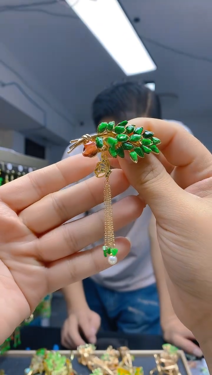 【闪购商品】翡翠耳饰合金0192翡翠胸针