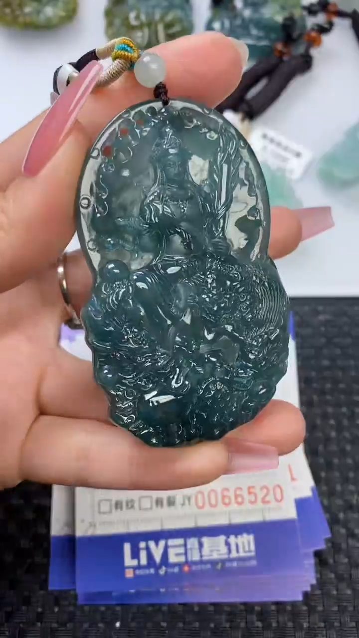 【闪购商品】翡翠颈饰未镶嵌111111111111111