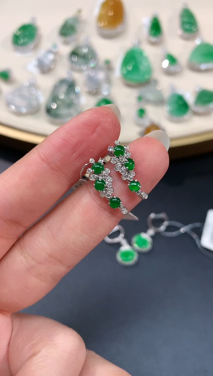 【闪购商品】翡翠耳饰18K金镶嵌耳饰A94|3980