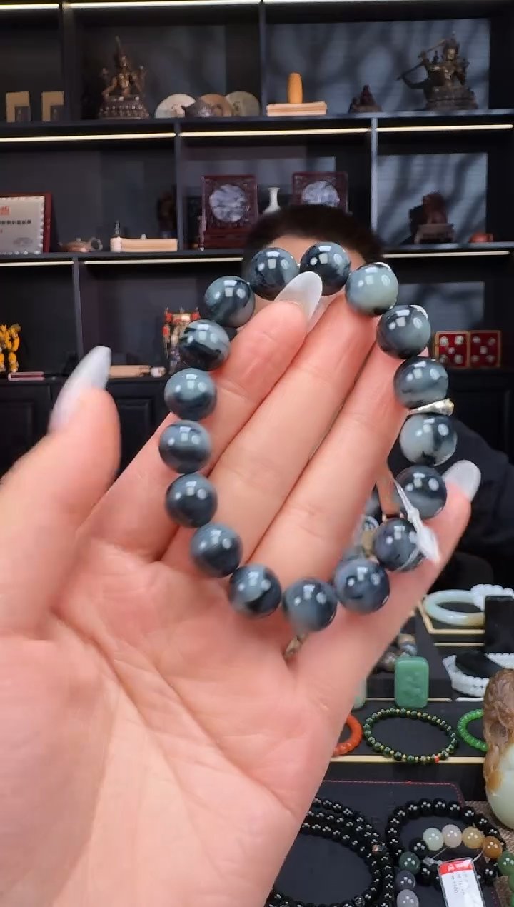 和田玉未镶嵌颈饰12mm青花手串
