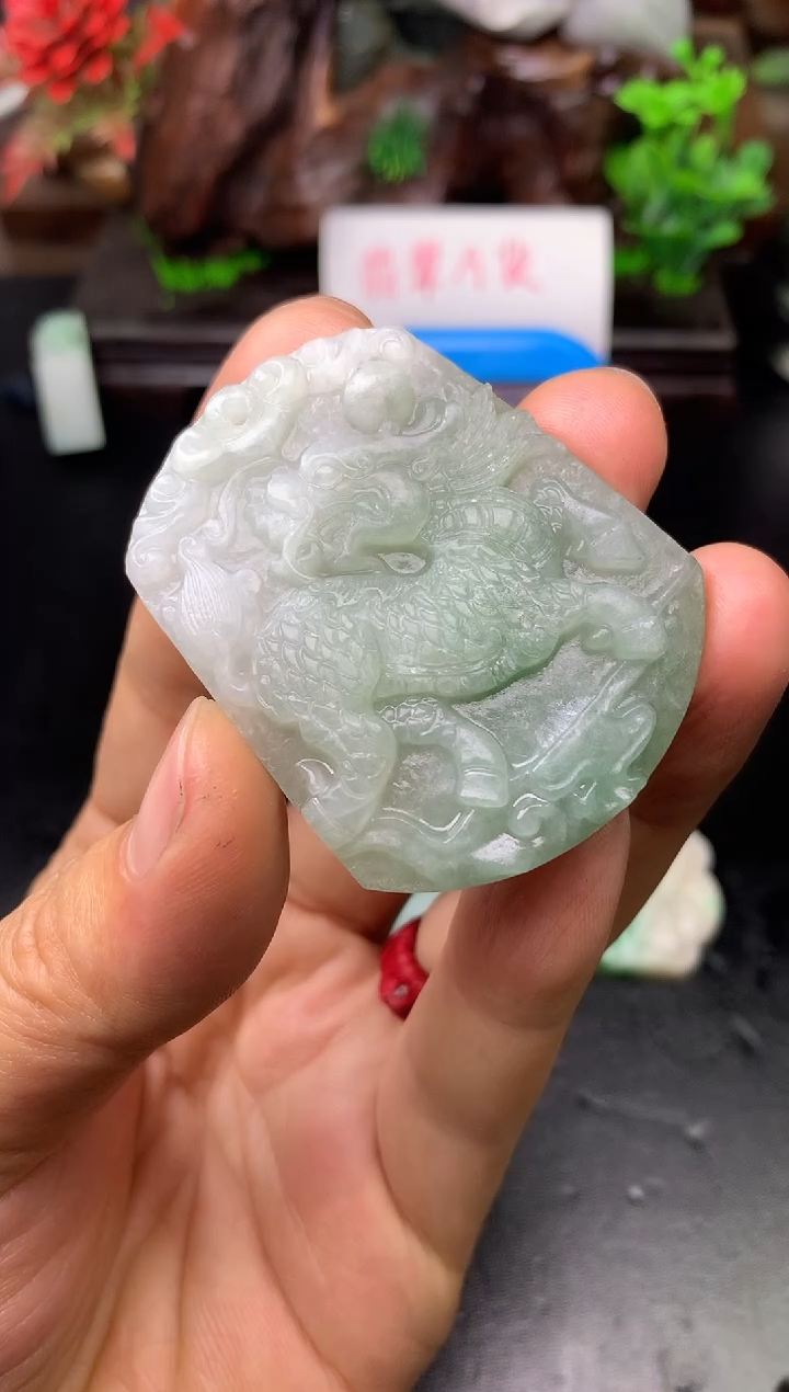 颈饰未镶嵌翡翠朱*麒麟