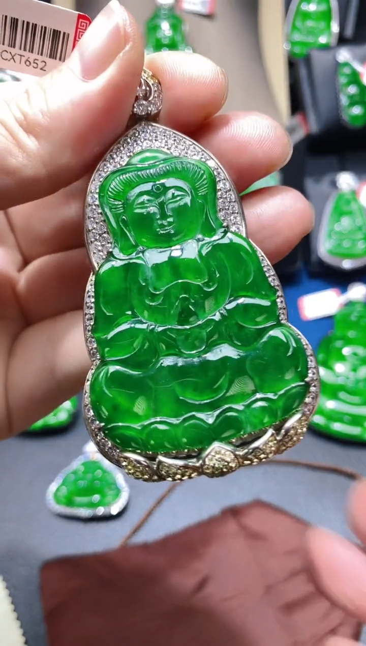 【闪购商品】翡翠颈饰未镶嵌天然A货翡翠v35