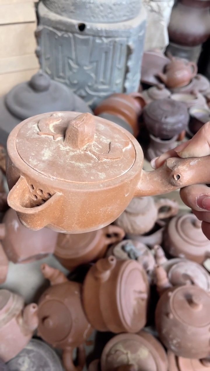 【闪购商品】黄龙山原矿全手紫砂壶