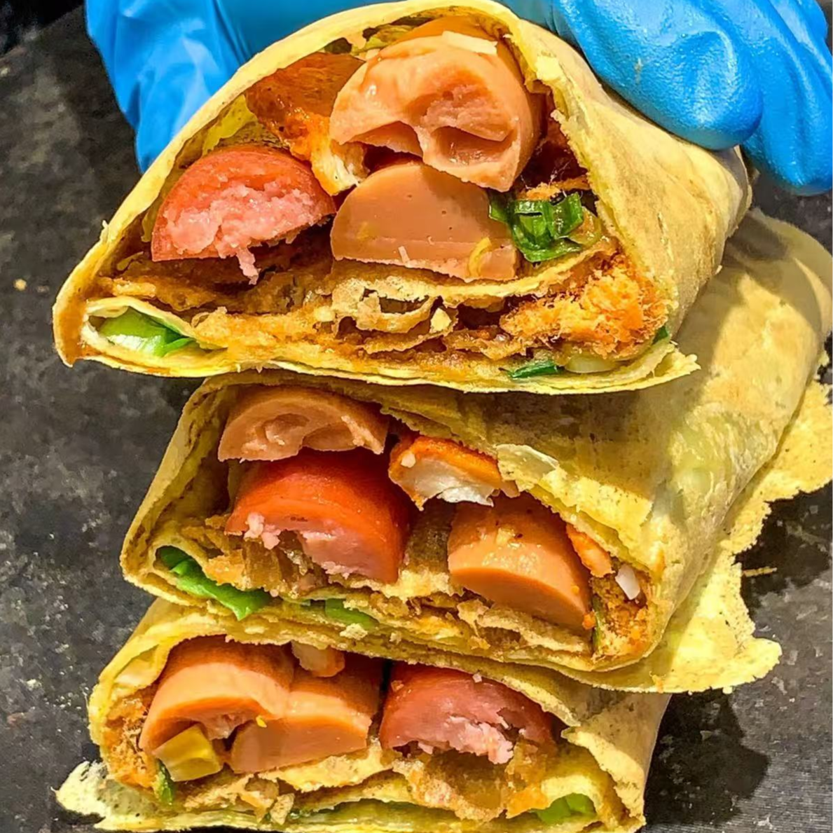 杂粮煎饼＋鸡蛋＋肉松＋烤肠＋脆饼