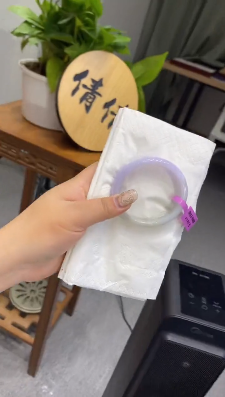 【闪购商品】翡翠手镯未镶嵌多人005410