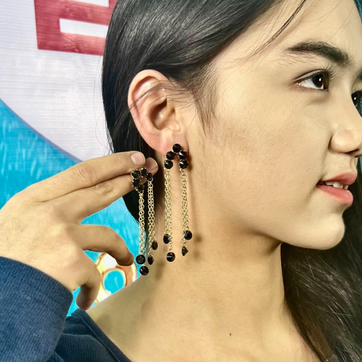 铜合金耳饰 轻奢小众素款时尚原创设计简约耳环女百搭设计师